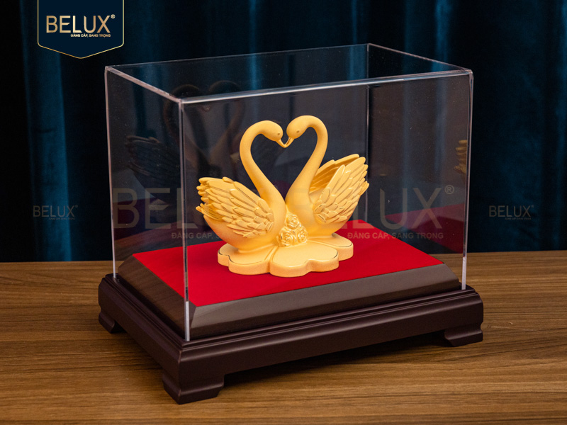 Tượng đôi thiên nga dát vàng cát  14x9.1x12cm